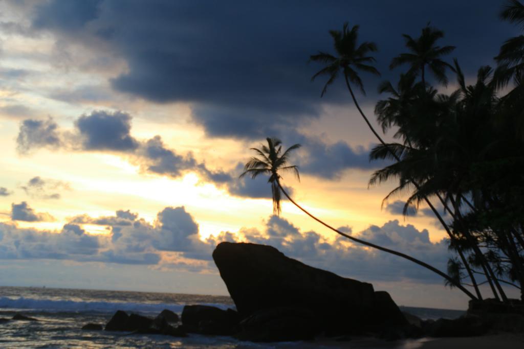 Hotel Sayura Beach 4*