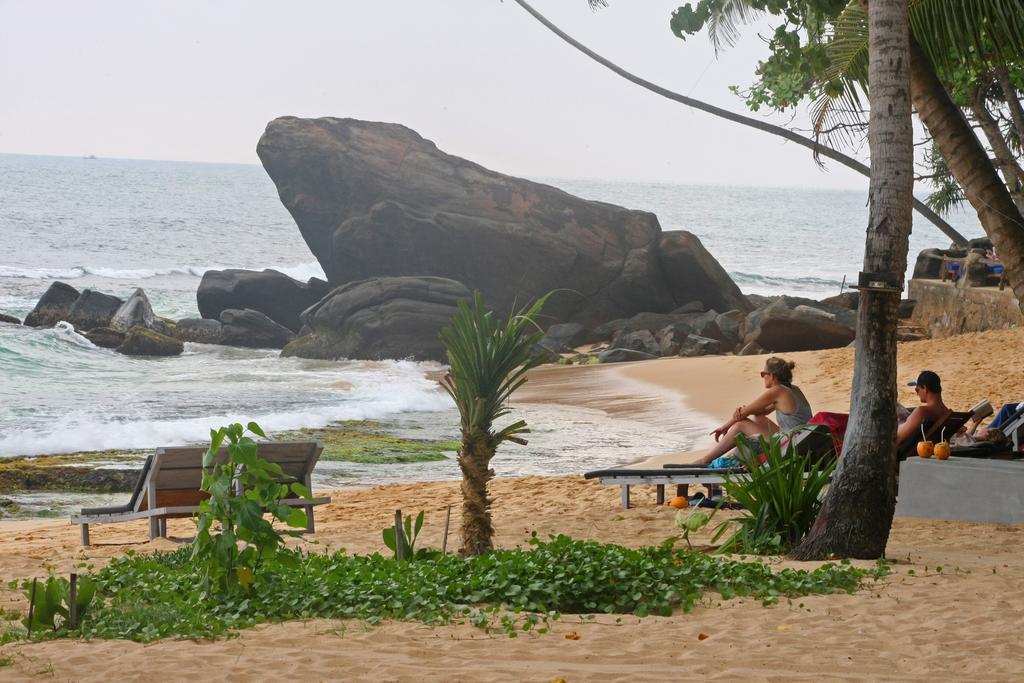 Hotel Sayura Beach
