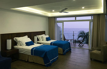 Sayura Beach Hotel 4*