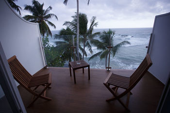 Hotel Sayura Beach 4*