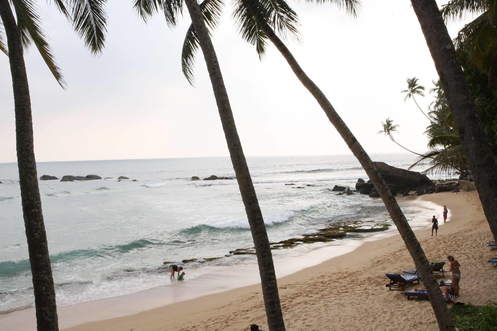 Sayura Beach Hotel 4*